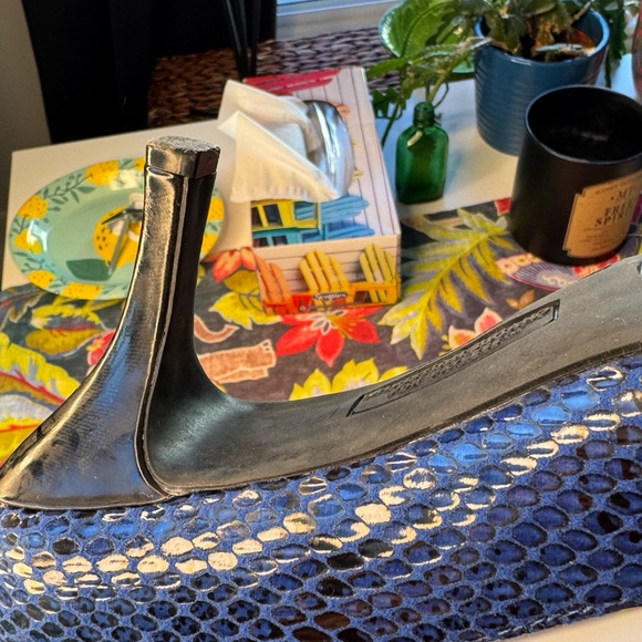 Christian Siriano Blue Textured Heels - Picture 3 of 6